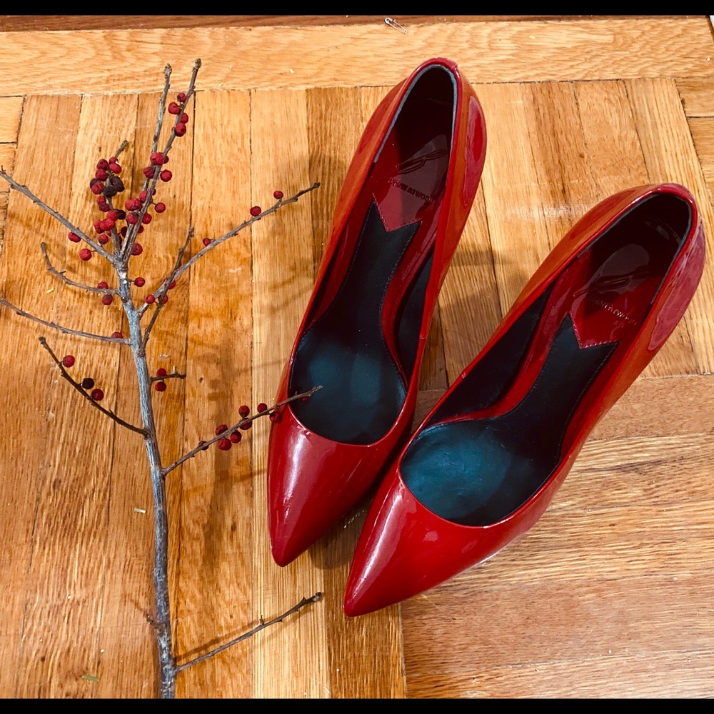 Authentic Brian Atwood Women Classic Slip On Pumps